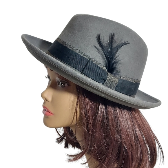Hats in the Belfry 100% Gray Wool Fedora Black bow hatband and feather - Picture 13 of 15